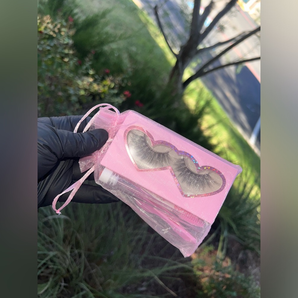 Rosé All Day Eyelashes set